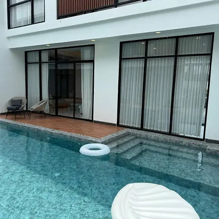 Unique Style 3 Bedroom With Mega Pool