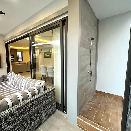 Zensiri Brand New Luxury Pool * Pattaya