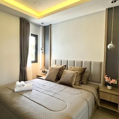 Zensiri Brand New Luxury Pool Villa Pattaya