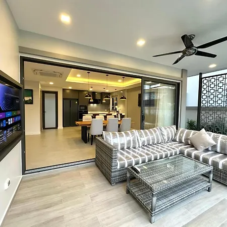 Zensiri Brand New Luxury Pool *