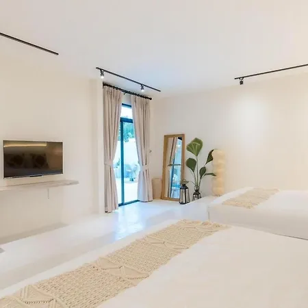 Malaga, Luxe Pool * Pattaya