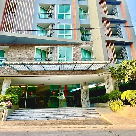 Never Ending Story Apartment *