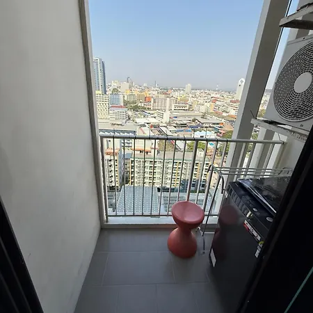 Apartment The Base In Pattaya