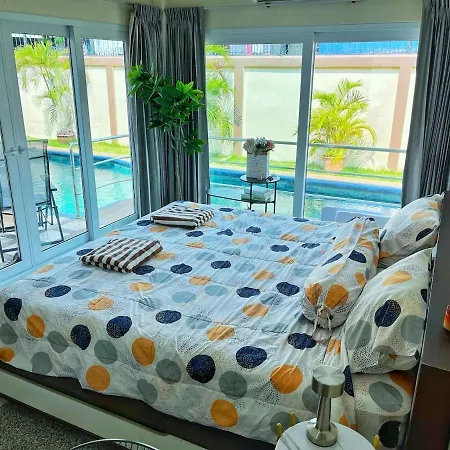 2 Bedroom With Private Swimming Pool And Jacuzzi 350m From Pattaya