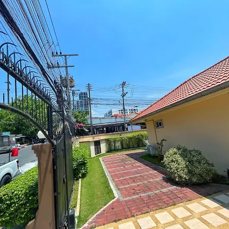 2 Bedroom With Private Swimming Pool And Jacuzzi 350m From * Pattaya