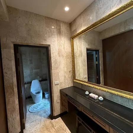 Luxury Luxury Seven Stars