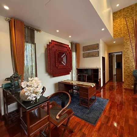 Luxury Luxury Seven Stars วิลล่า Pattaya