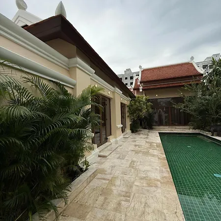 Luxury Luxury Seven Stars