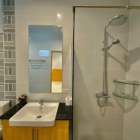Tagvilla Suksabai In - 04 Bedroom Pattaya