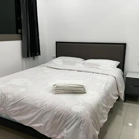 Apartment Luxury Living With Grand Pool Pattaya