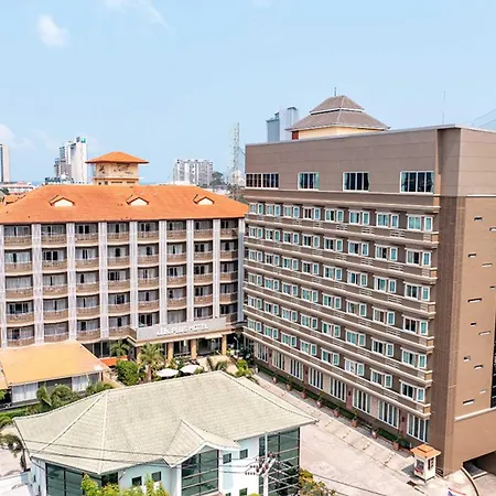 Dancenter Luxury Underwater World Hotel Pattaya
