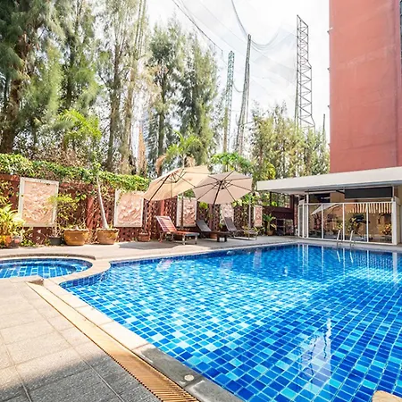 Dancenter Luxury Underwater World Pattaya