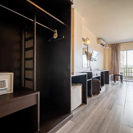 Hotel Dancenter Luxury Underwater World 5*