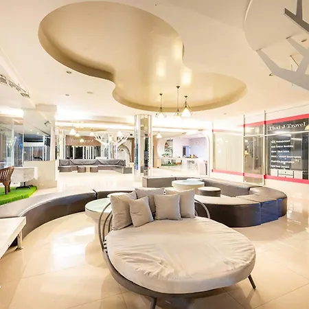 Dancenter Luxury Underwater World Pattaya
