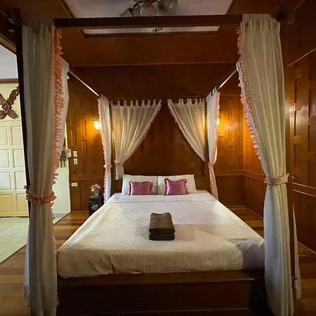 Oyo 75486 Anna บ้านพัก