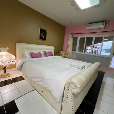 Oyo 75486 Anna บ้านพัก Pattaya