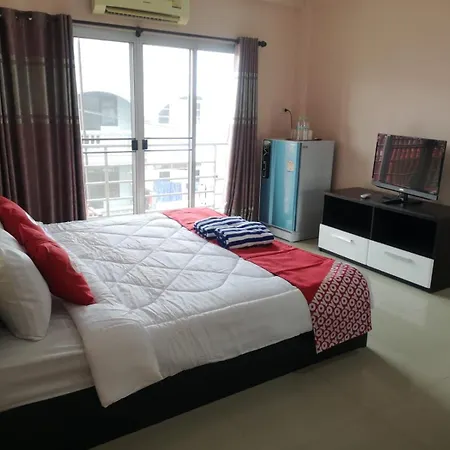 โรงแรม Oyo 75414 Kjs 2*