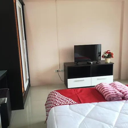 โรงแรม Oyo 75414 Kjs 2*