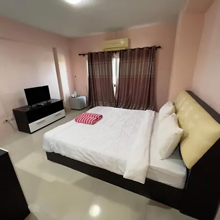 Oyo 75414 Kjs โรงแรม 2*