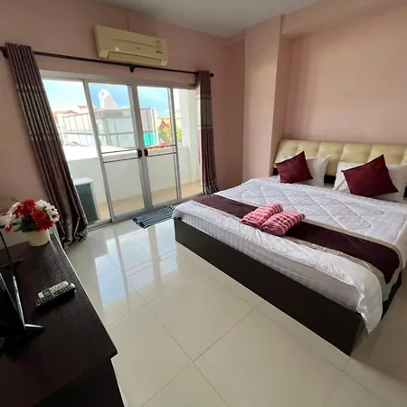 โรงแรม Oyo 75414 Kjs
