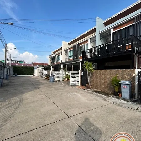 Holiday home 2bedroom Town House In The Heart Of