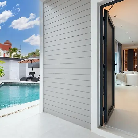 New 2024 - Two Compound - 9br - Two Pools Villa Pattaya