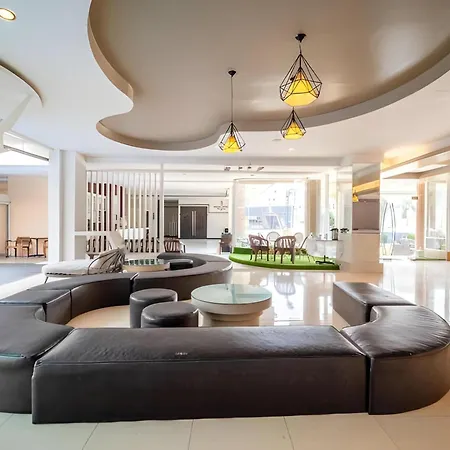 โรงแรม Sunday Ja
