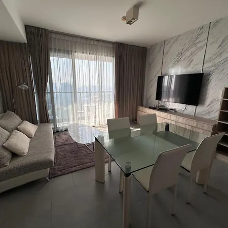 Apartment Zire Wongamat Pattaya