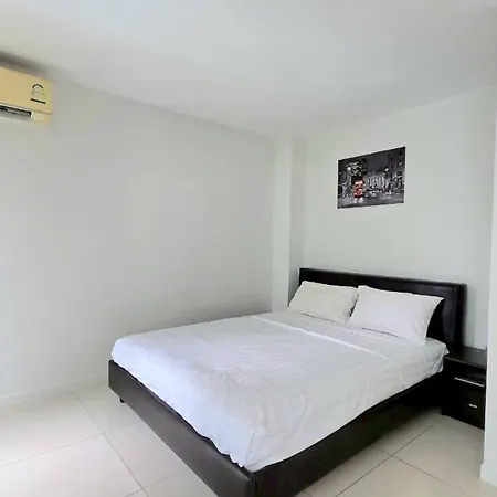 Center New * Pattaya