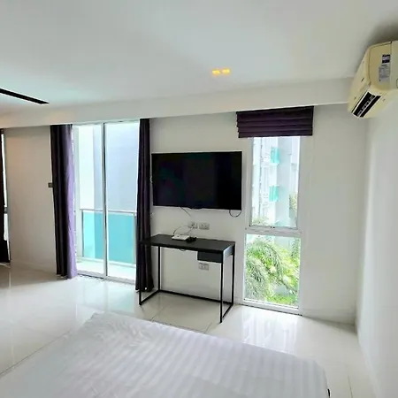 Center New * Pattaya