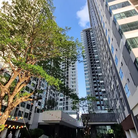 The Base * Pattaya