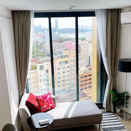 อพาร์ตโฮเทล Edge Sky Pattaya