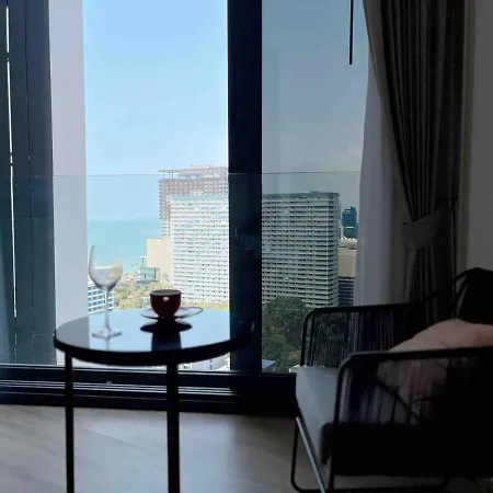 Edge Sky 4* Pattaya