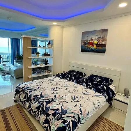 Sky Sea View Apartment *