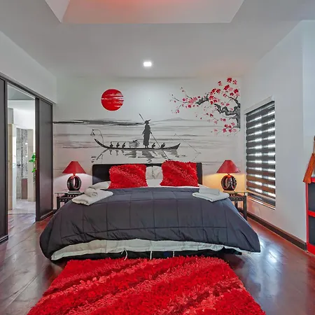 Angels-villa-pattaya-near-walking-street-4bed-8-people