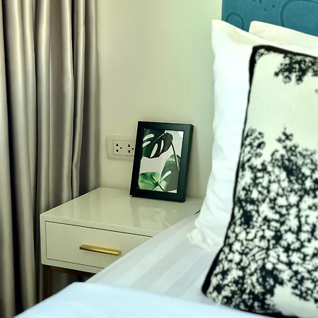 Arcadia Center Near Walking Street And Apartment *