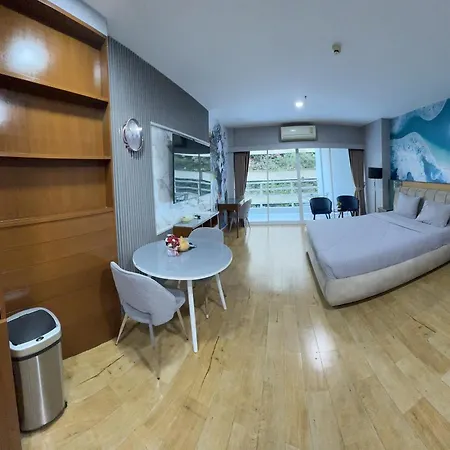 อพาร์ตโฮเทล View Talay 6 By Aegean 4*