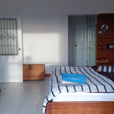 Apartment Sombat Seaview 1 Bedroom *