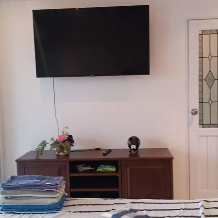 Sombat Seaview 1 Bedroom Apartment Pattaya