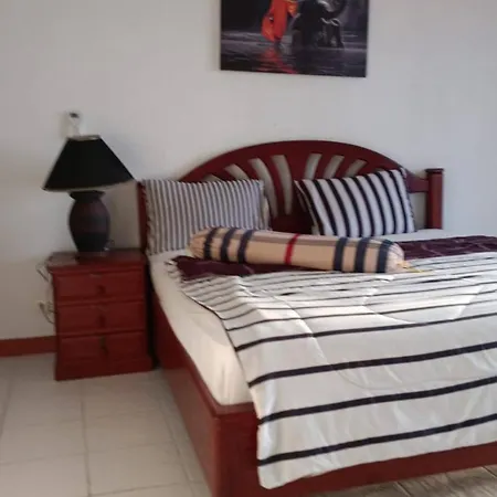 Sombat Seaview 1 Bedroom Pattaya