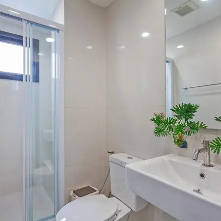 อพาร์ทเม้น 2 Bedroom Sea View, The Base