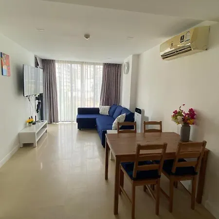 Aurora Pratumnak * Pattaya