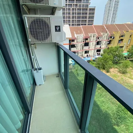 Aurora Pratumnak * Pattaya