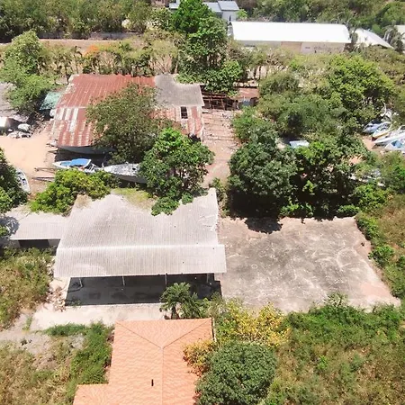 Supalai Mare 1-bedroom With Balcony & Sea View Apartment