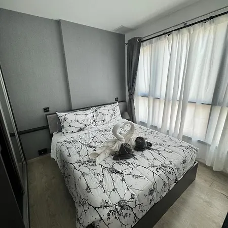 Base Perfect Spot Seaview 23 Floor Pattaya