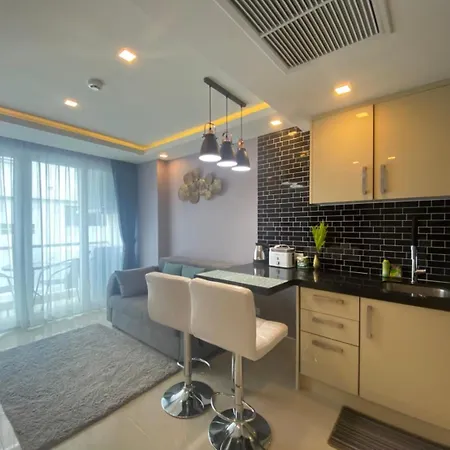 Apartment Grand Avenue X Monthstayz Thailand Pattaya