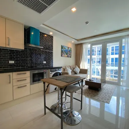 Grand Avenue X Monthstayz Thailand Pattaya