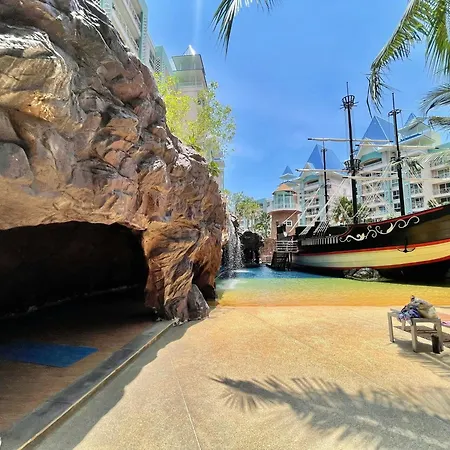 With Waterpark อพาร์ทเม้น Pattaya
