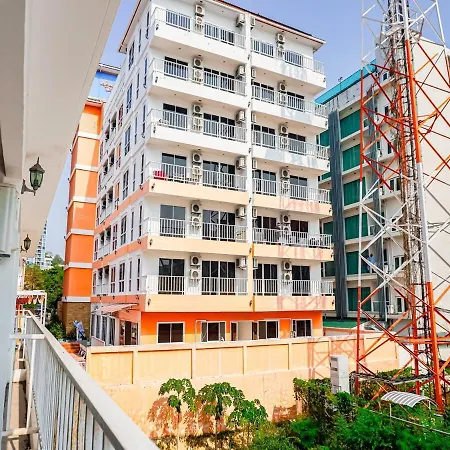 Apartment Seaside Serenity In Pattaya