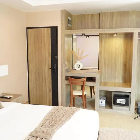 Maya อพาร์ตโฮเทล Pattaya